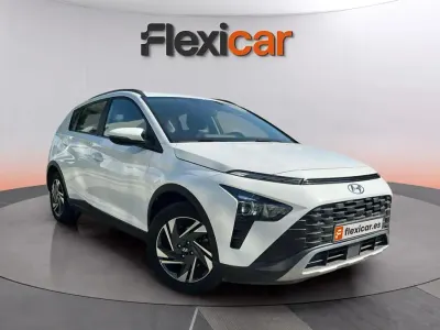Usado Hyundai Bayon 101 CV (74 kW) 2021 Blanco SUV