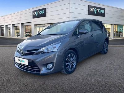 Usado Toyota Verso Advance 132 CV (97 kW) 2016 Gris Monovolumen