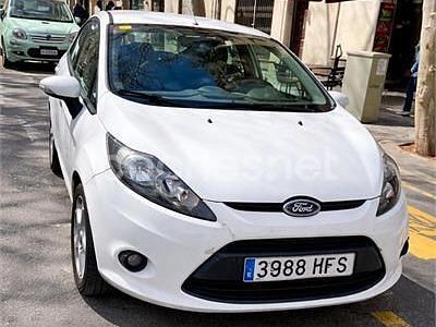 Usado Ford Fiesta Trend 82 CV (60 kW) 2011 Blanco Utilitario