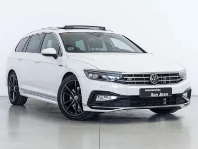 Usado VW Passat R-line 200 CV (147 kW) 2021 Blanco Familiar