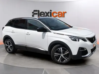 Usado Peugeot 3008 Allure 131 CV (96 kW) 2018 Blanco SUV