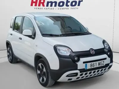 Usado Fiat Panda Cross Cross 69 CV (50 kW) 2023 Utilitario