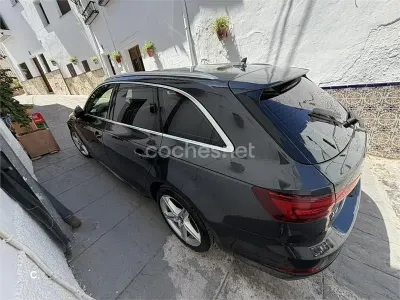 Usado Audi A4 S-Line 150 CV (110 kW) 2018 Gris / plata Familiar