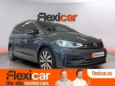 Usado VW Touran Sportline 150 CV (110 kW) 2021 Gris Monovolumen