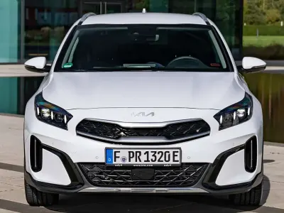Usado Kia XCeed 101 CV (74 kW) 2025 Blanco SUV