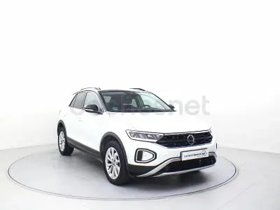 Usado VW T-Roc Life 150 CV (110 kW) 2023 Blanco SUV