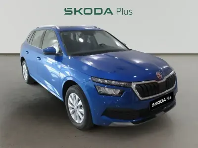 Usado Skoda Kamiq Ambition 110 CV (80 kW) 2021 Azul SUV