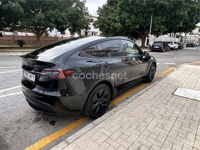Eléctrico Usado 2025 Tesla Model Y SUV | 36.500 €
