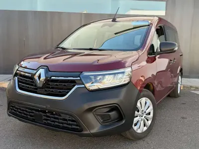 Usado Renault Kangoo 95 CV (69 kW) 2024 Burdeos Monovolumen