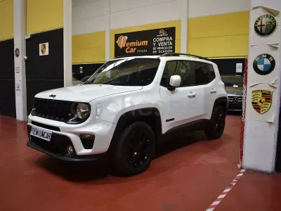 Usado Jeep Renegade Night Eagle 120 CV (88 kW) 2019 Blanco SUV