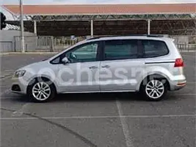 Usado Seat Alhambra Ecomotive 140 CV (102 kW) 2012 Gris / plata Monovolumen