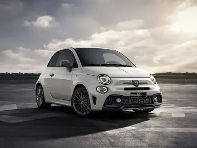 Nuevo Abarth 500e Turismo 132 kW (180 CV) 2025 Verde Utilitario