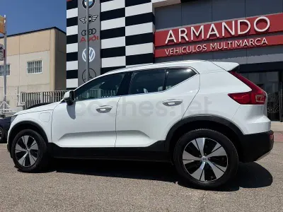 Usado Volvo XC40 Plus 211 CV (155 kW) 2022 Blanco SUV