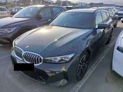Usado BMW 320e M Sport 190 CV (139 kW) 2023 Gris / plata Familiar