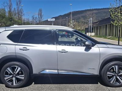 Usado Nissan X-Trail Tekna 213 CV (156 kW) 2023 Gris / plata SUV