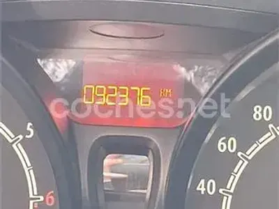 Usado Ford Fiesta Trend 82 CV (60 kW) 2009 Blanco Berlina