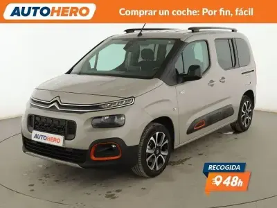 Usado Citroën Berlingo Shine 102 CV (75 kW) 2020 Gris Monovolumen