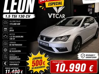 Usado Seat Leon Style 131 CV (96 kW) 2019 Plateado Utilitario