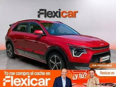 Usado Kia Niro 129 CV (94 kW) 2025 Rojo SUV