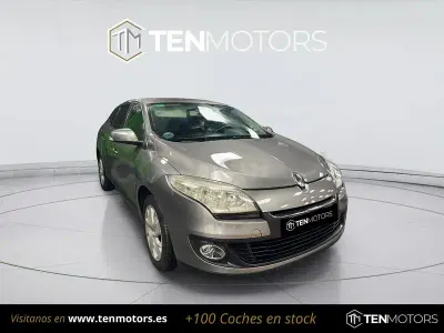 Usado Renault Mégane III Business 110 CV (80 kW) 2012 Beige Berlina