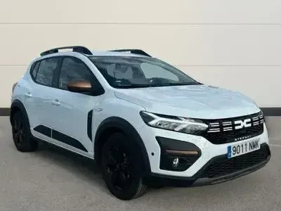 Käytetty Dacia Sandero Extreme 101 HP (74 kW) 2025 Valkoinen Sedan