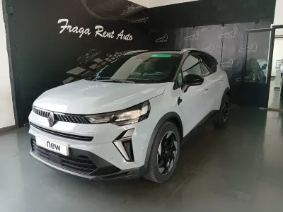 Usado Renault Captur 100 CV (73 kW) 2025 Gris SUV