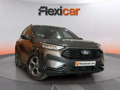 Usado Ford Kuga ST-Line 150 CV (110 kW) 2025 Gris SUV