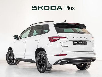 Usado Skoda Karoq SportLine 150 CV (110 kW) 2025 Blanco SUV