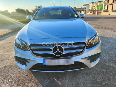 Usado Mercedes E220 194 CV (142 kW) 2017 Gris / plata Berlina