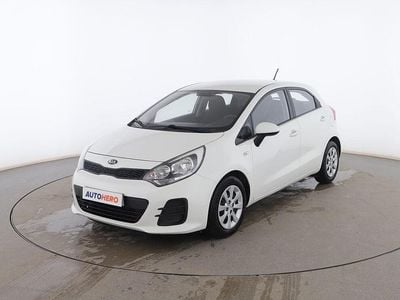 Usado Kia Rio 85 CV (62 kW) 2015 Blanco Utilitario