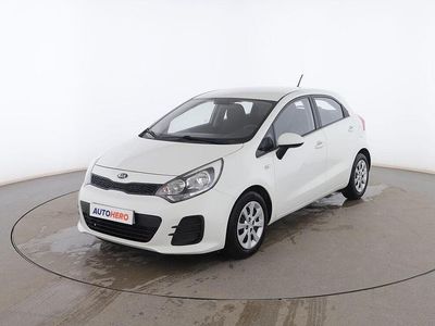 Blanco Usado 2015 Kia Rio Utilitario | 9299 € (Precio justo)