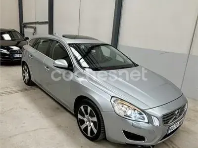 Begagnad Volvo V60 285 HK (209 kW) 2013 Grå Kombi