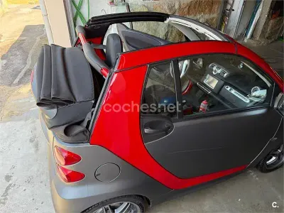 Usado Smart ForTwo Cabrio Passion 84 CV (61 kW) 2014 Granate Descapotable