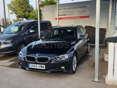 Usado BMW 318 150 CV (110 kW) 2018 Gris / plata Familiar