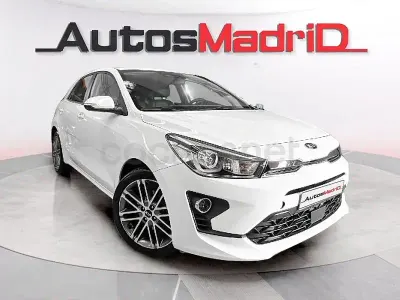 Usado Kia Rio GT-Line 120 CV (88 kW) 2021 Blanco Berlina