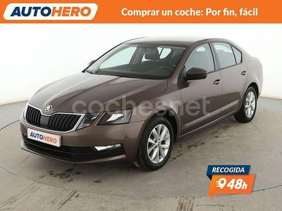 Marrón Usado 2019 Skoda Octavia Ambition Utilitario | 17.399 € (Precio justo)