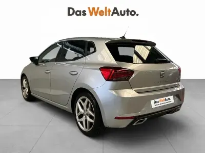 Usado Seat Ibiza FR 115 CV (84 kW) 2019 Gris plata Utilitario