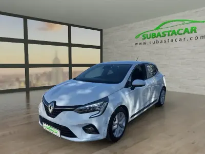 Używany Renault Clio V Intens 140 KM (102 kW) 2021 Biały