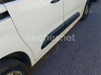 Usado Citroën Berlingo Live 102 CV (75 kW) 2019 Blanco Monovolumen