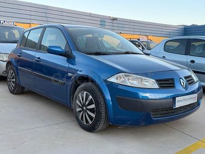 Usado Renault Mégane II Authentique 105 CV (77 kW) 2005 Azul Berlina