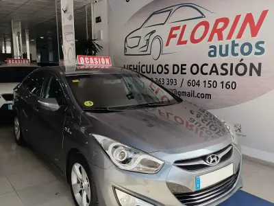Usado Hyundai i40 116 CV (85 kW) 2013 Gris Berlina