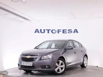 Usado Chevrolet Cruze LTZ 141 CV (103 kW) 2011 Gris
