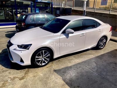 Lexus IS300h