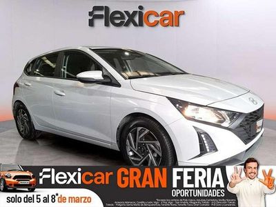 Usado Hyundai i20 84 CV (61 kW) 2024 Gris Utilitario
