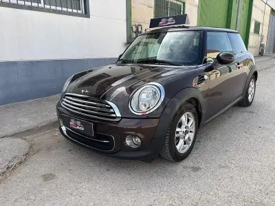 Usado Mini ONE 98 CV (72 kW) 2011 Marrón Utilitario