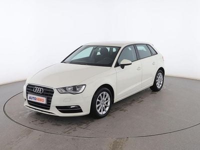 Blanco Usado 2014 Audi A3 Sportback Attraction Utilitario | 13.899 € (Precio justo)