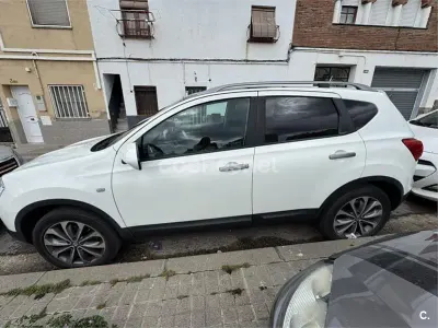 Usado Nissan Qashqai Acenta 106 HP (77 kW) 2009 Branco SUV