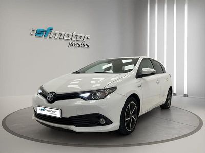 Usado Toyota Auris Hybrid Edition 136 CV (100 kW) 2018 Blanco Berlina