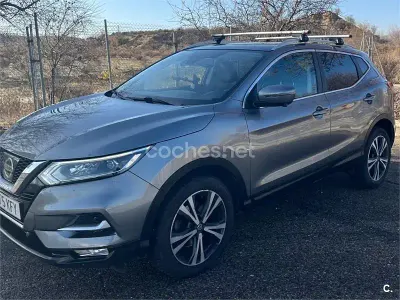 Usado Nissan Qashqai N-Connecta 130 CV (95 kW) 2017 Gris / plata SUV