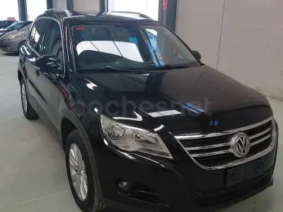 Usado VW Tiguan 140 CV (102 kW) 2011 Negro SUV